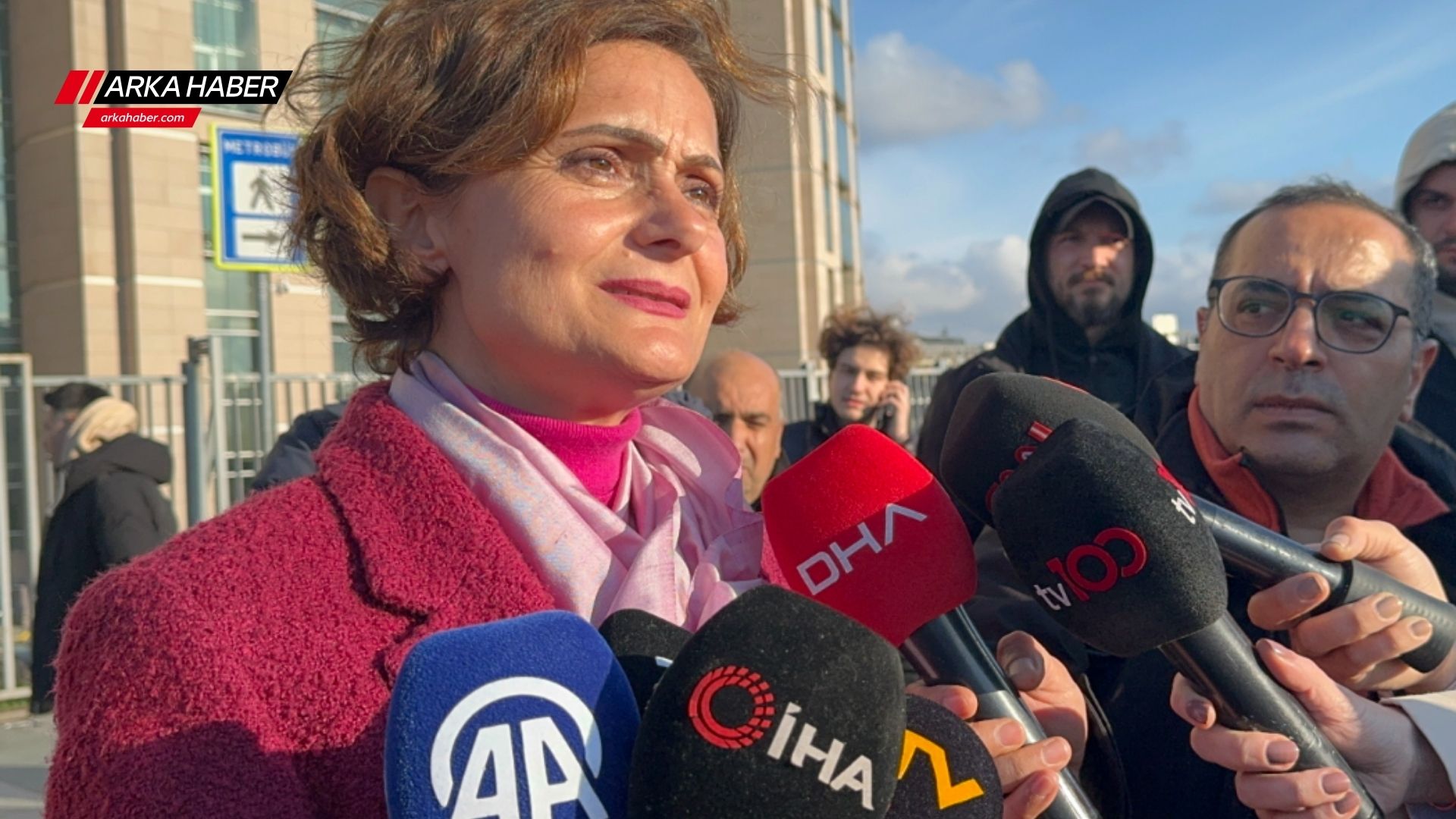 CANAN KAFTANCIOĞLU’: “YAŞASIN CHP. SİLAH SESLERİNİN DUYULMAMASI, DEMOKRASİ ANLAYIŞI AÇISINDAN KIYMETLİ. VANDALİZM ÇÖPLÜĞE GÖMÜLDÜ” 